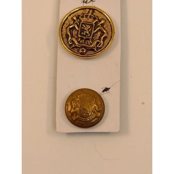 3 Vintage Crest Coat Of Arms Lion Shank Buttons Brass and Metal - Picture 6 of 9